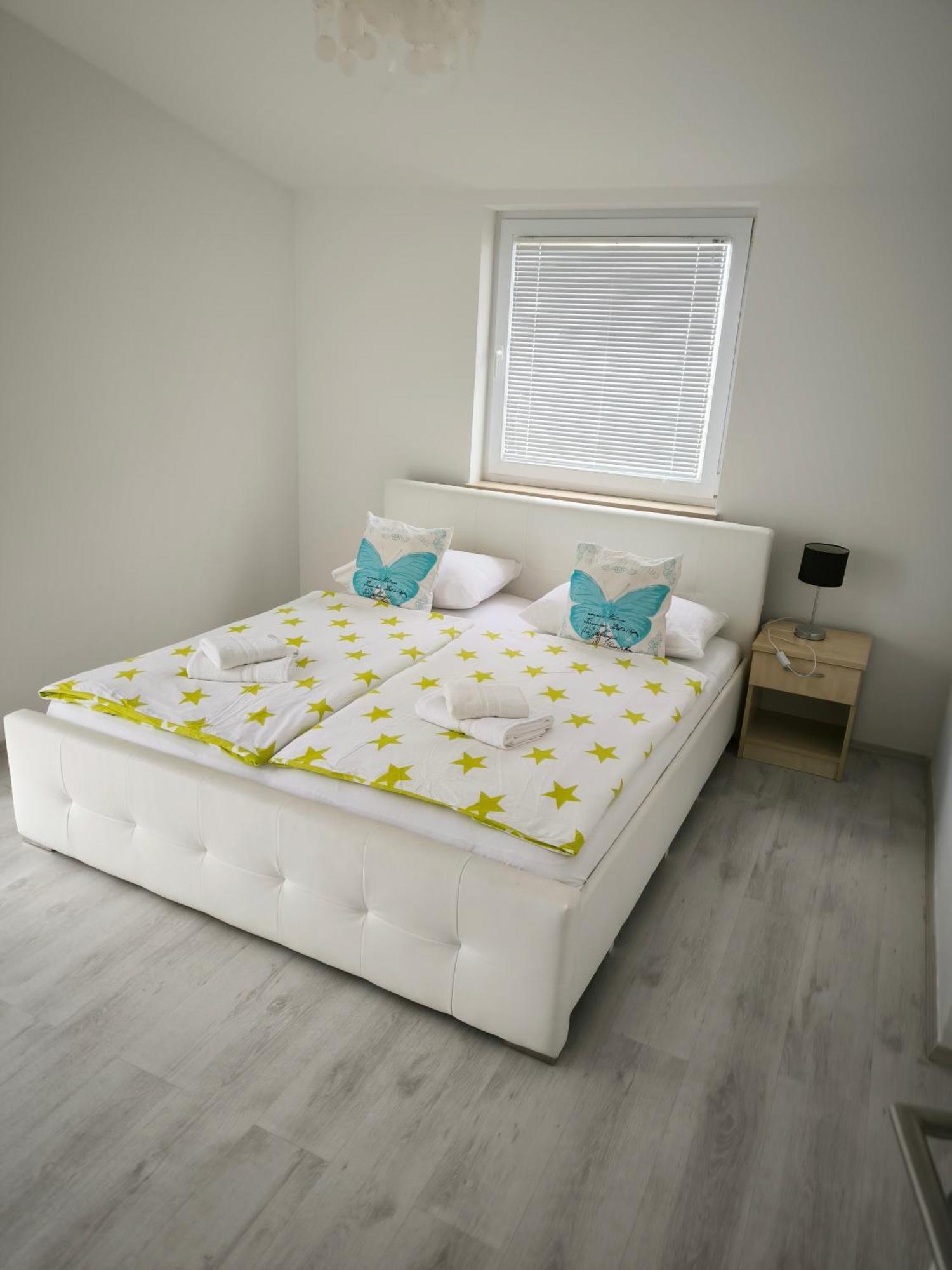 Rooms & Apartments Ana 2 Задар Екстериор снимка