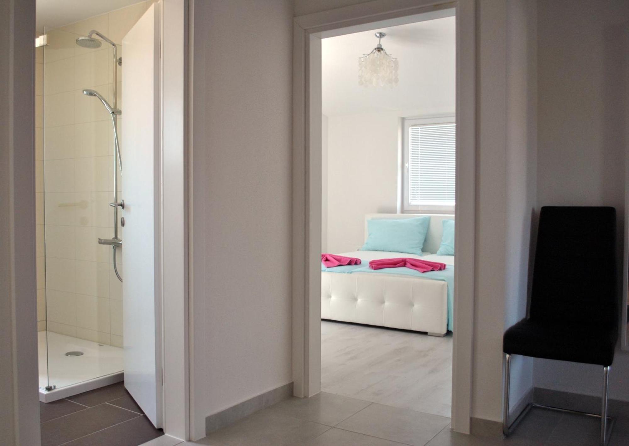 Rooms & Apartments Ana 2 Задар Екстериор снимка
