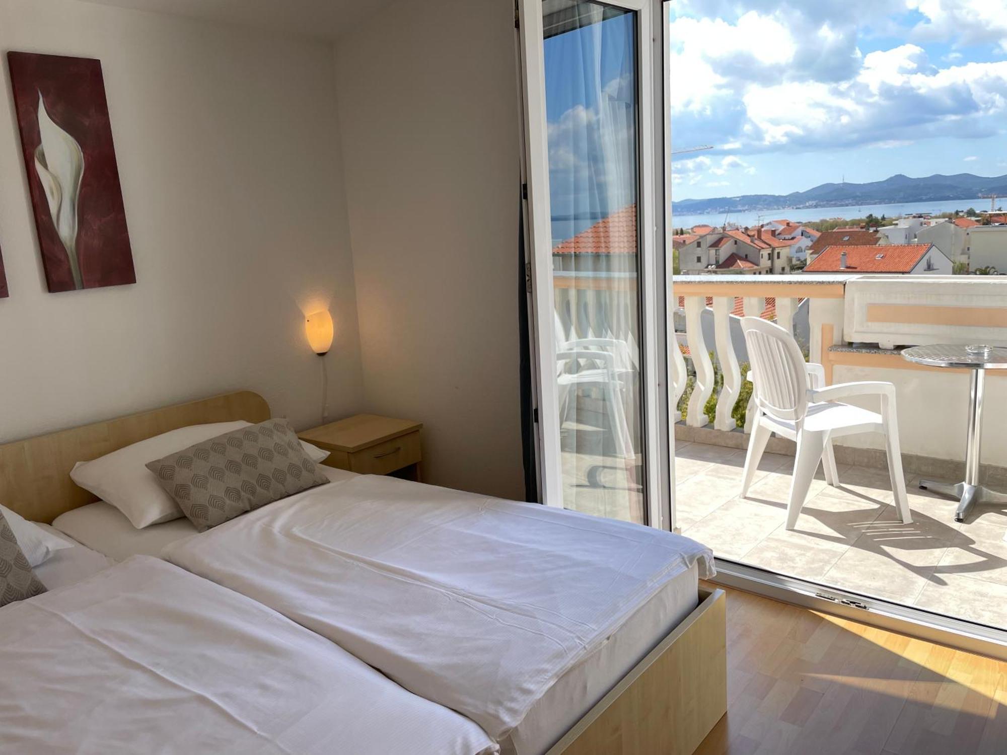 Rooms & Apartments Ana 2 Задар Екстериор снимка