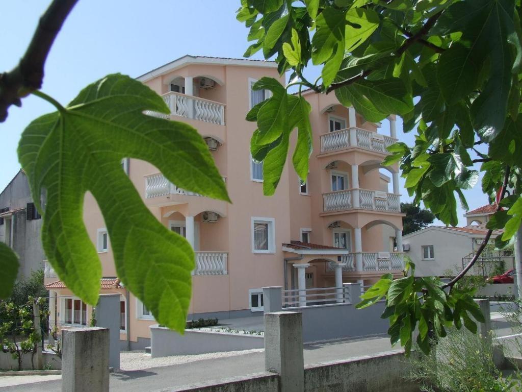 Rooms & Apartments Ana 2 Задар Екстериор снимка